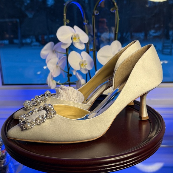 Badgley Mischka Fabia D’Orsay With Crystal Buckle White - Picture 9 of 10